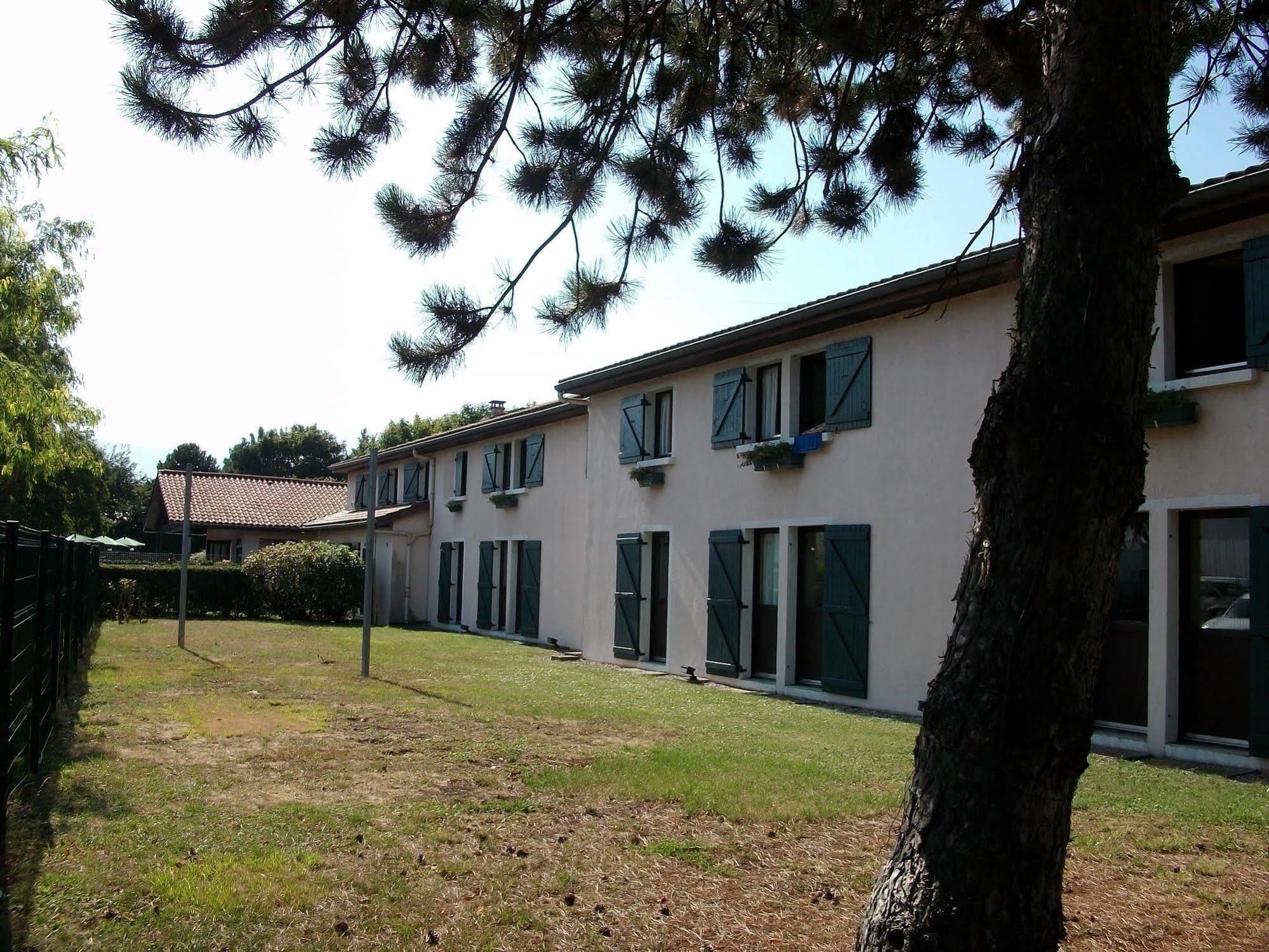 Kyriad Grenoble Sud - Seyssinet المظهر الخارجي الصورة
